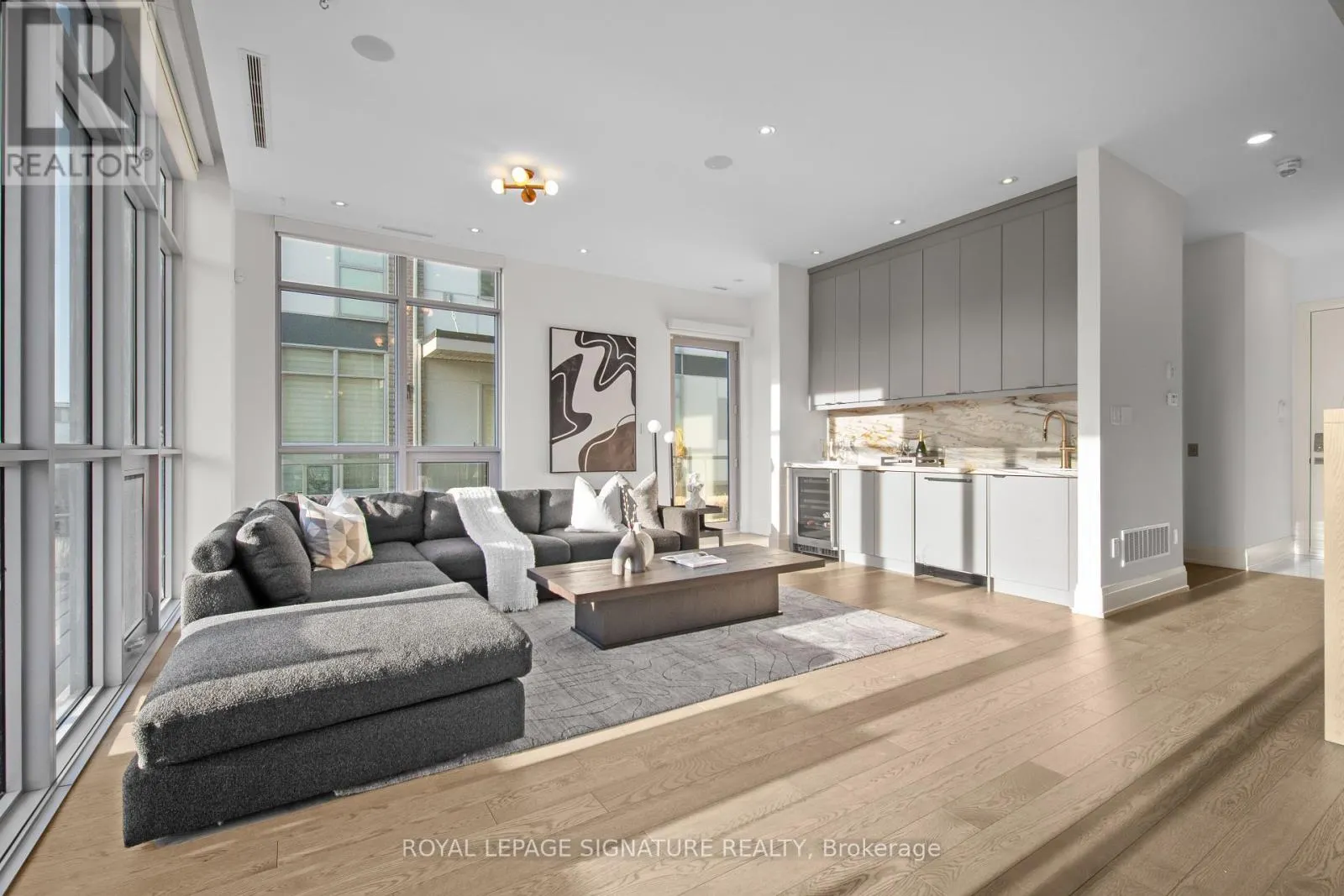 3736 MANGUSTA COURT