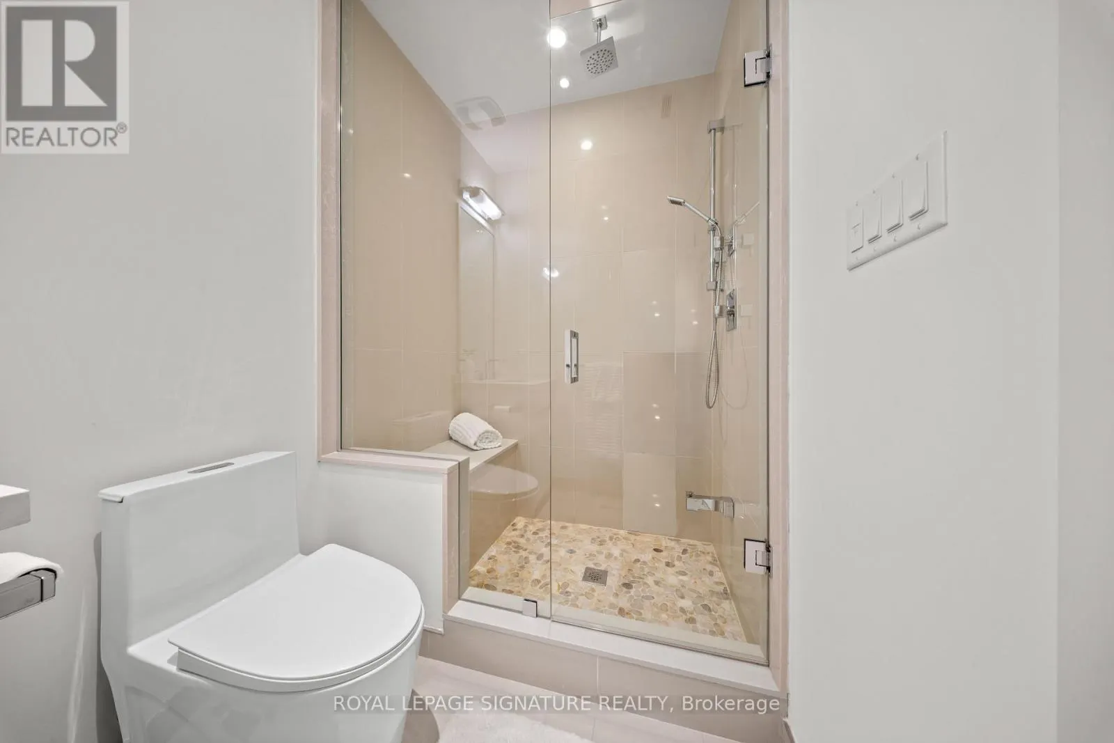 3736 MANGUSTA COURT