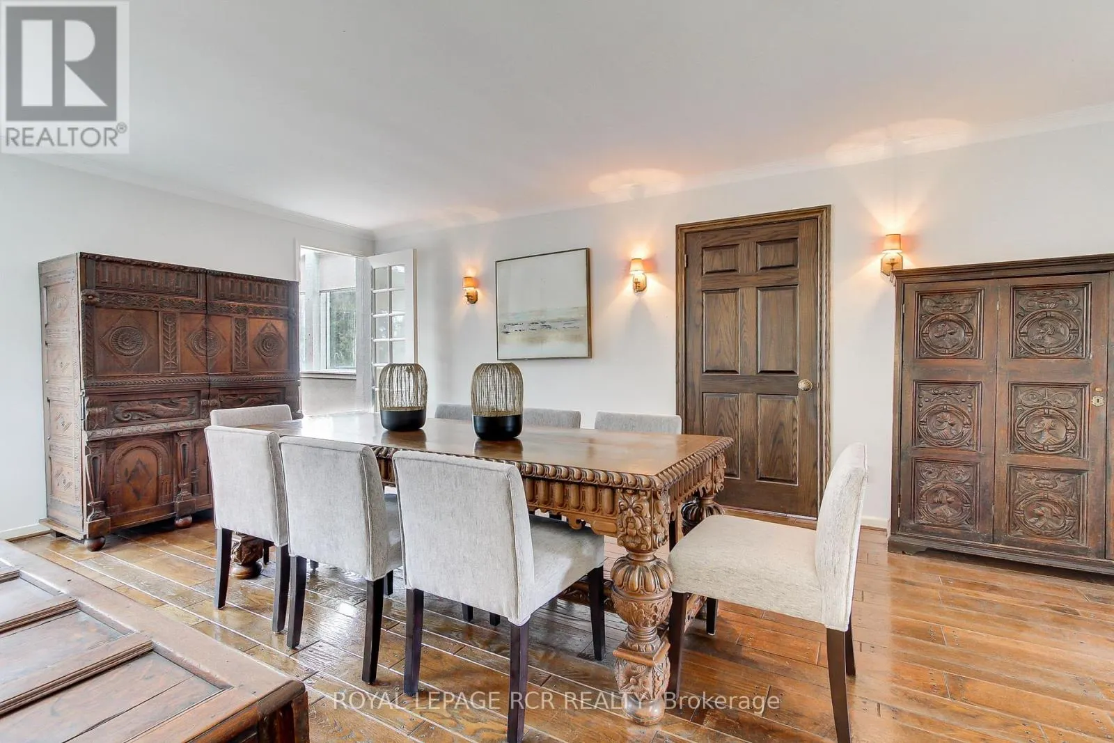 4 THORNLEA COURT
