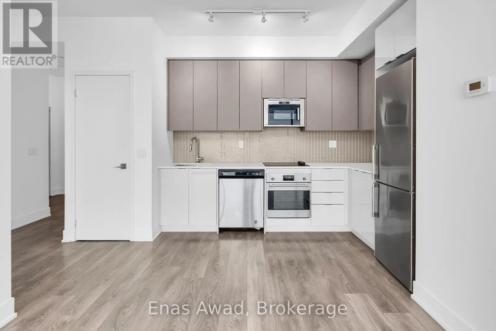3207 - 2916 HIGHWAY 7, #3207