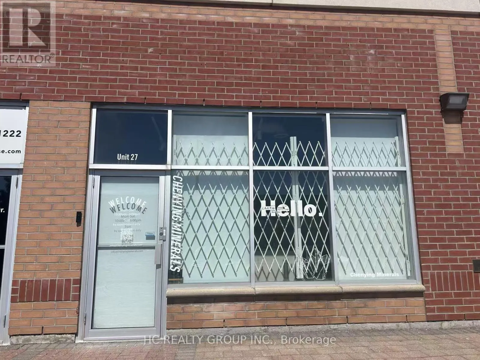 27 - 290 YORKTECH DRIVE
