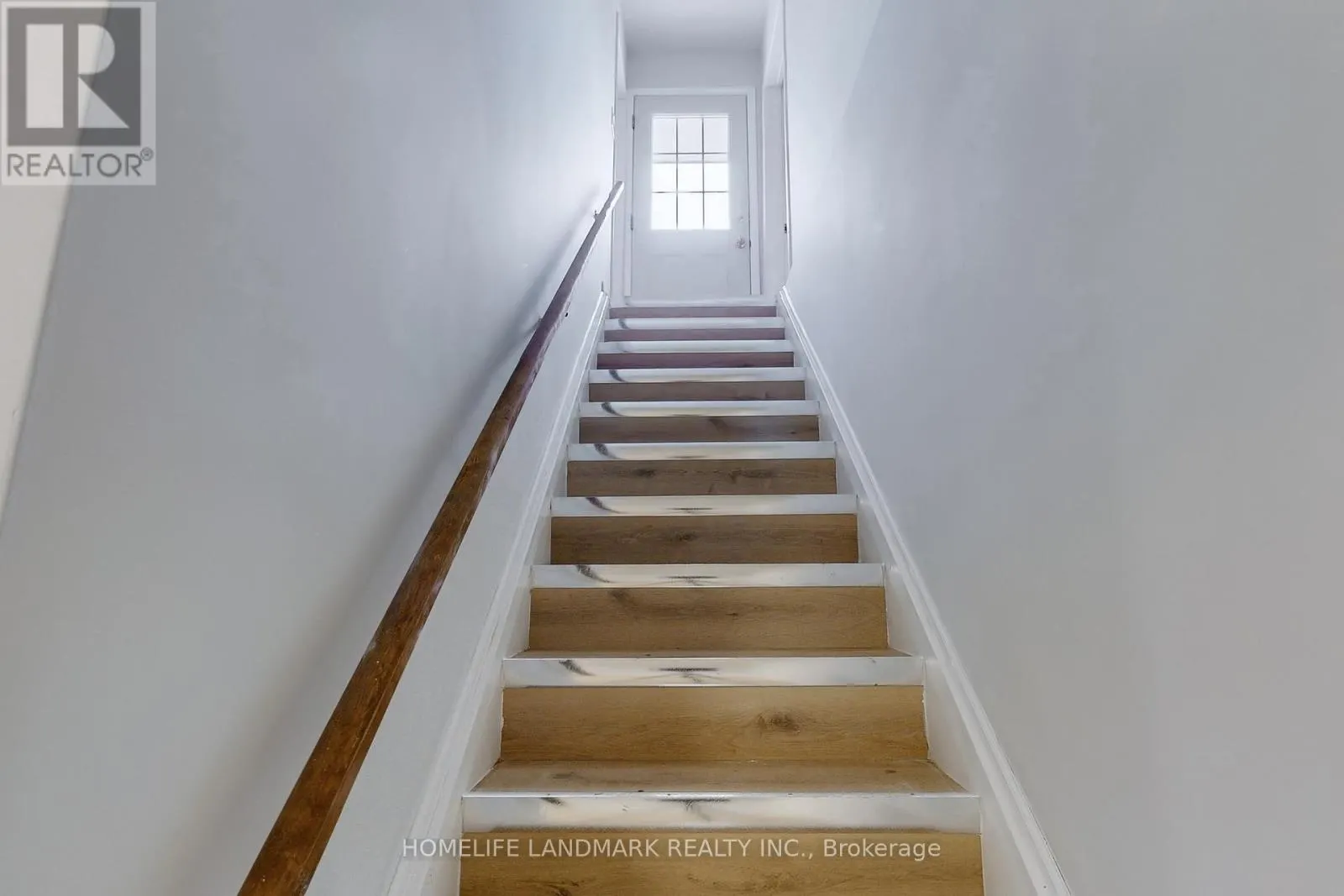83 SPRUCEWOOD DRIVE