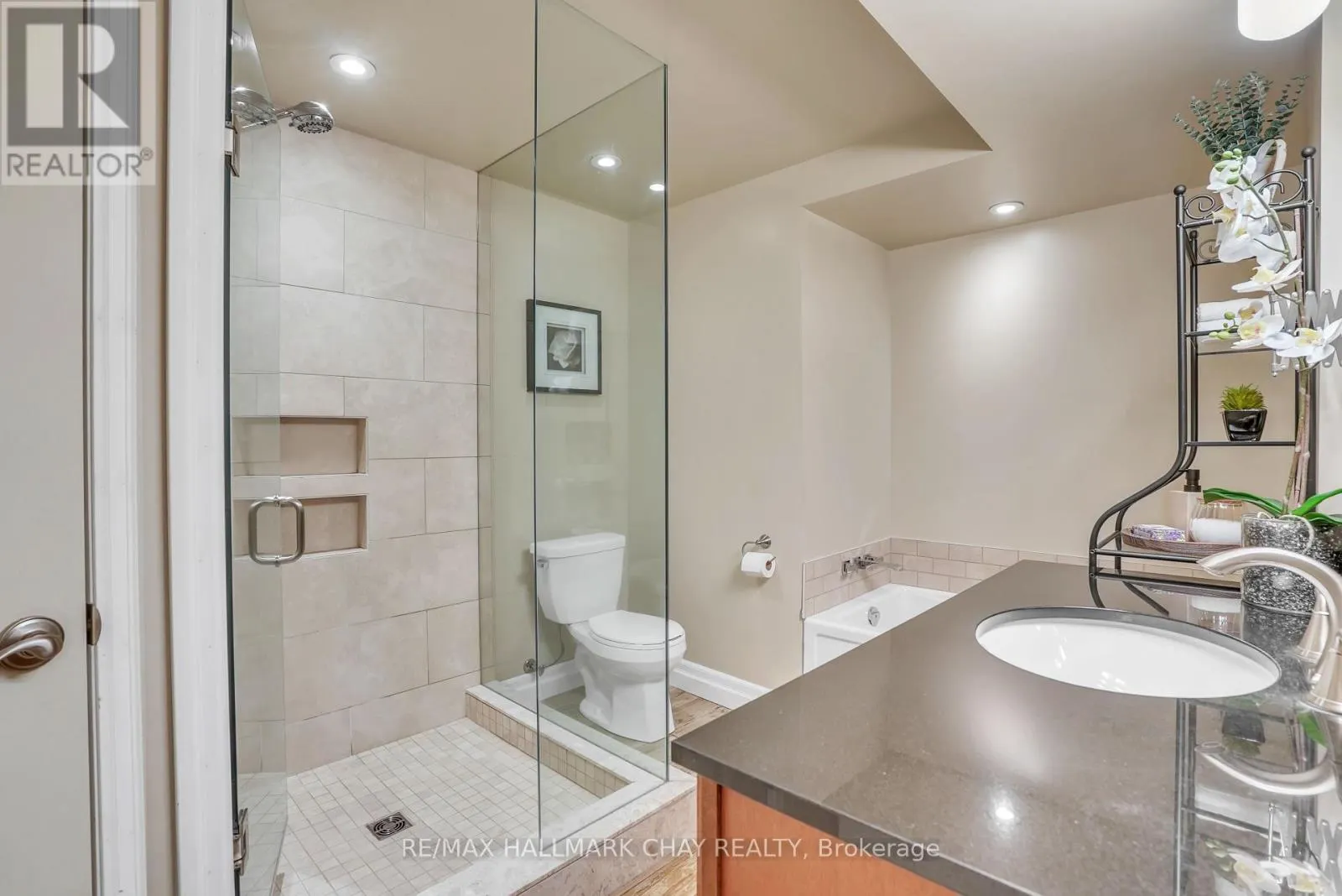 1087 SPRUCE ROAD