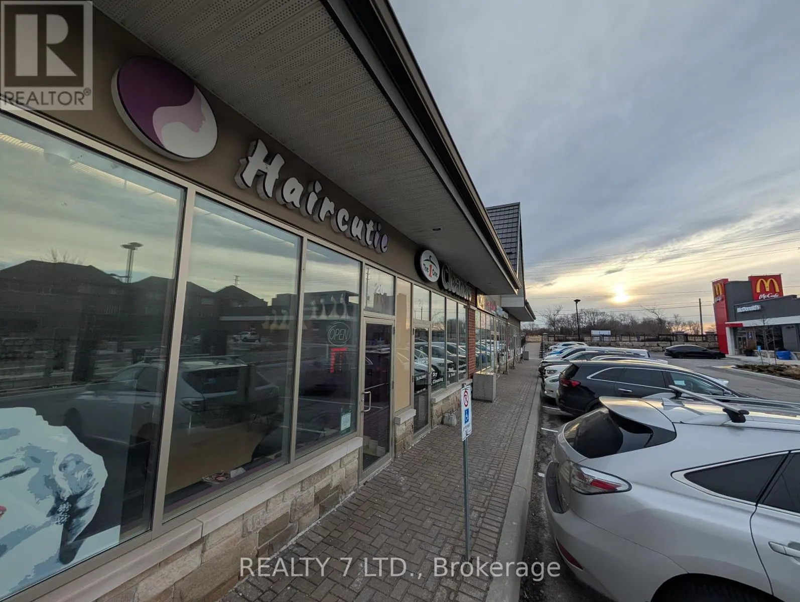 20 - 380 TOWER HILL ROAD