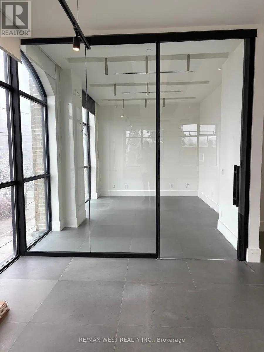 307-308 - 10376 YONGE STREET