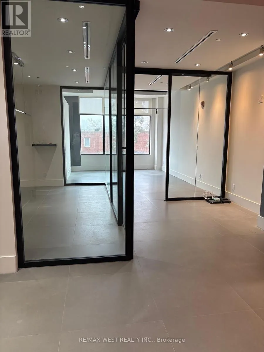 307-308 - 10376 YONGE STREET