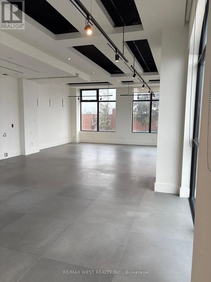 307-308 - 10376 YONGE STREET
