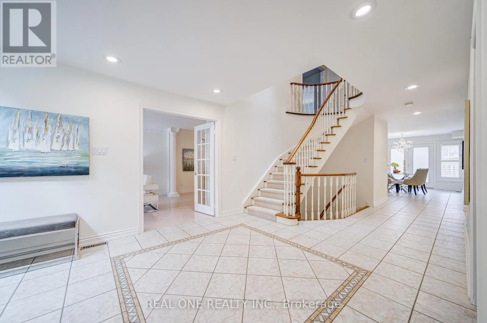 27 BINSCARTH CRESCENT