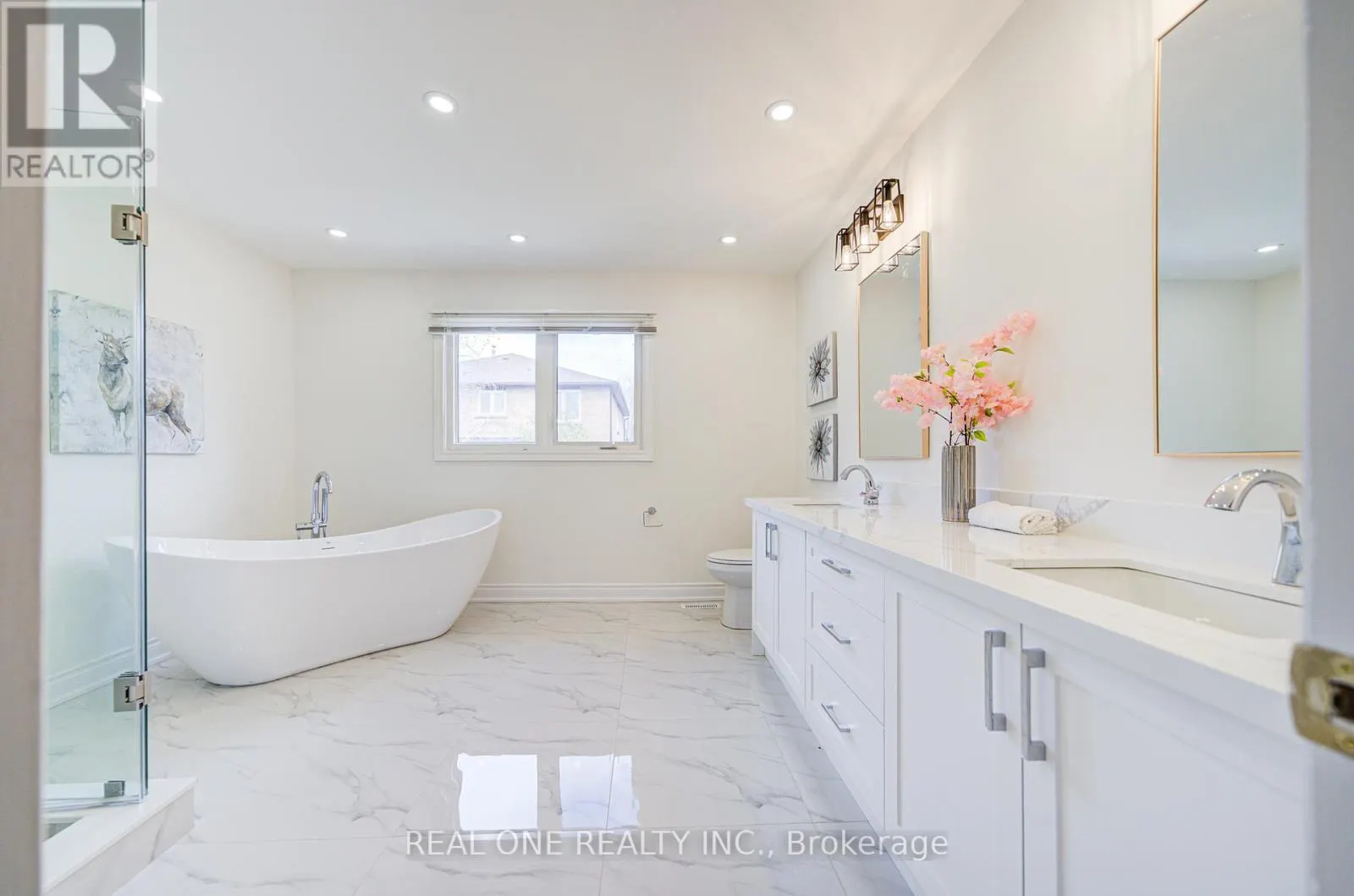 27 BINSCARTH CRESCENT