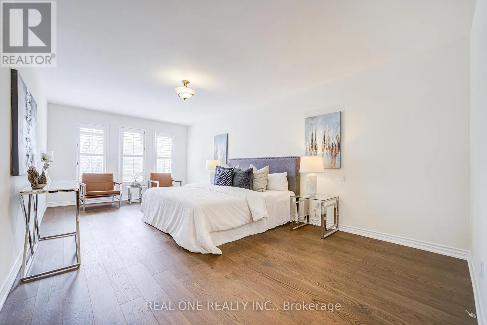 27 BINSCARTH CRESCENT