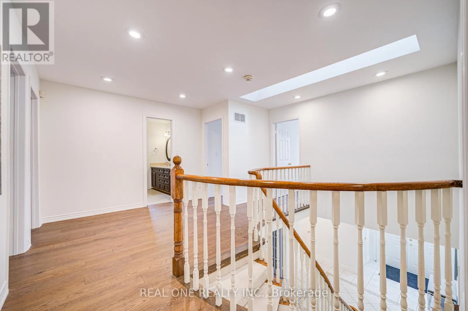27 BINSCARTH CRESCENT
