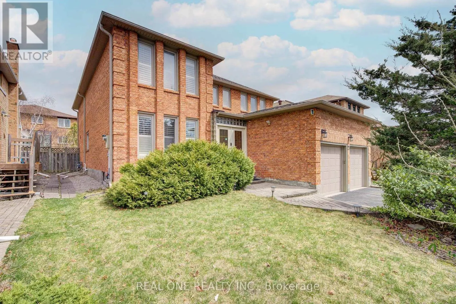 27 BINSCARTH CRESCENT