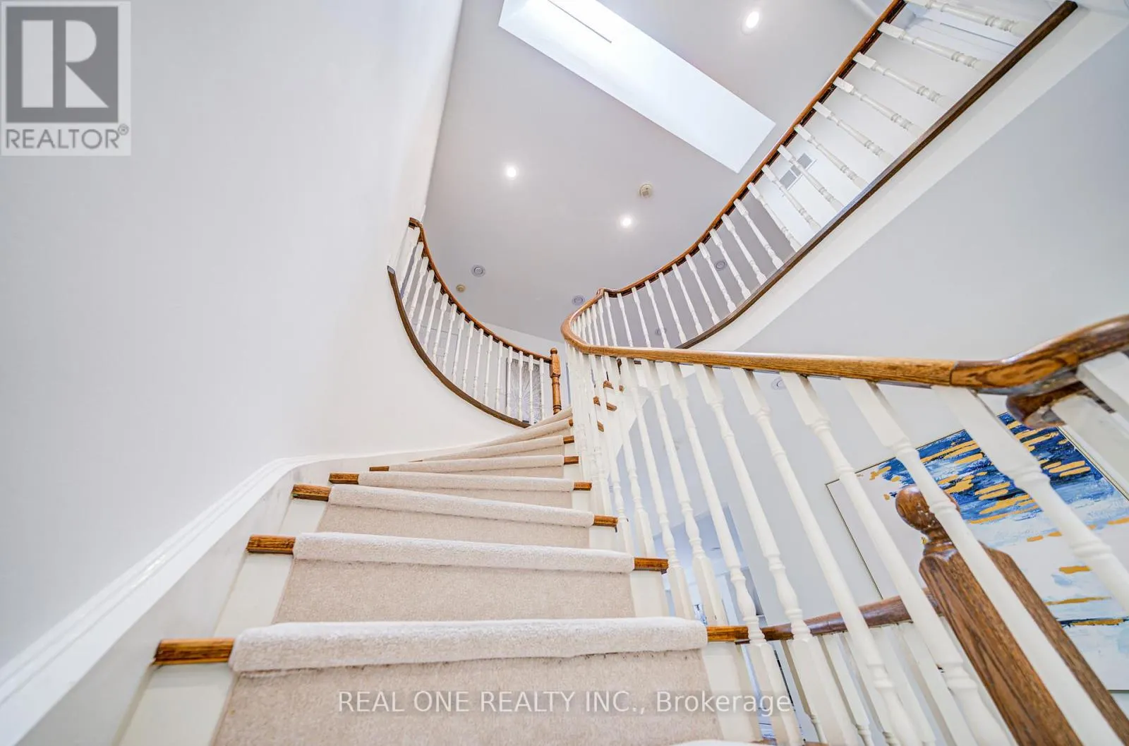 27 BINSCARTH CRESCENT