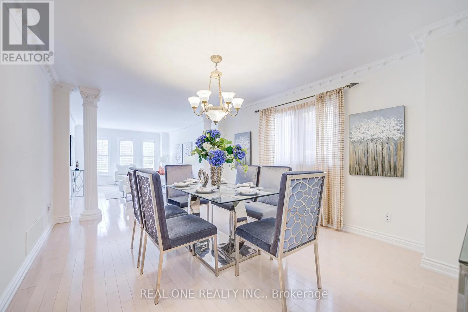27 BINSCARTH CRESCENT