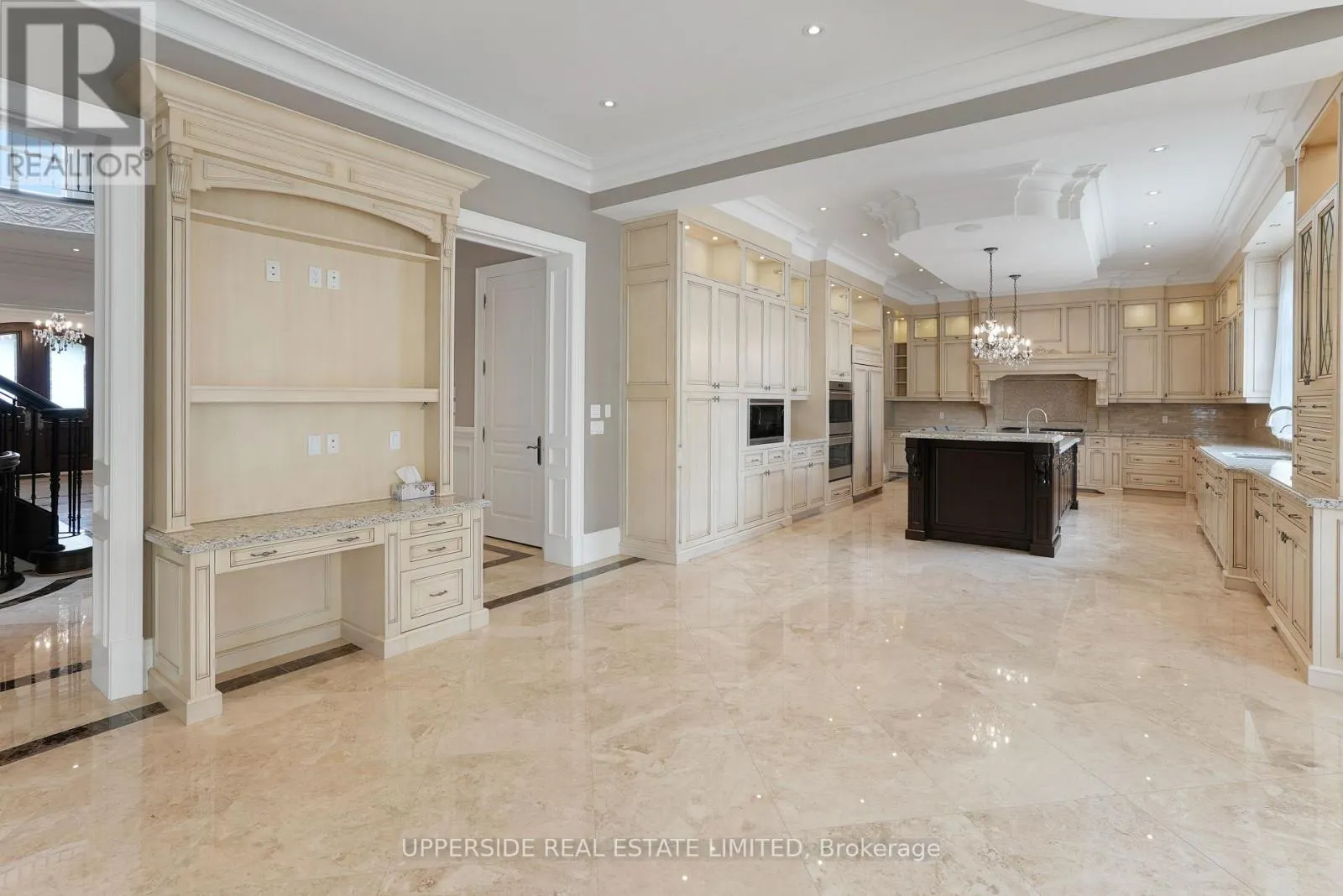29 RIVERSIDE BOULEVARD W