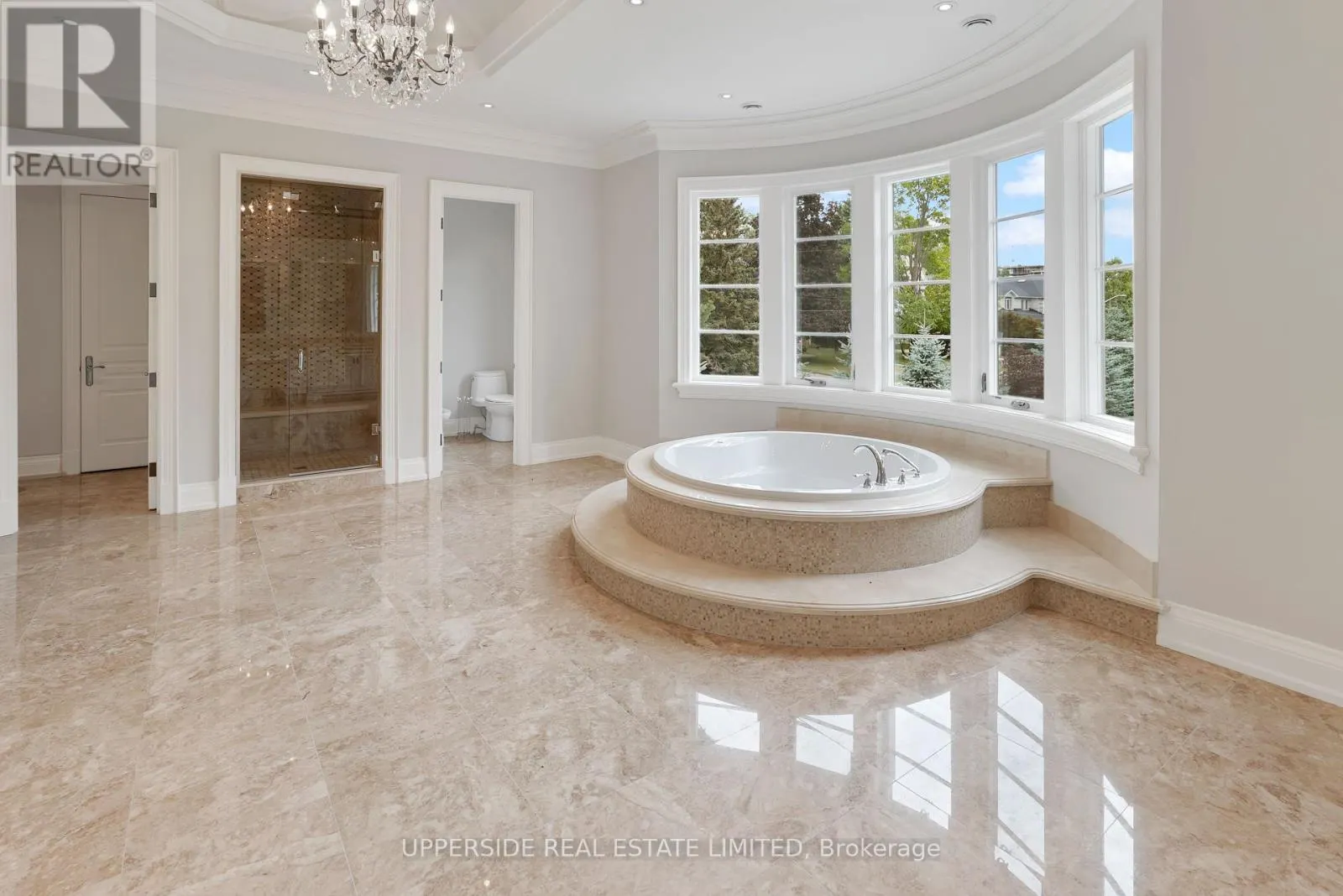 29 RIVERSIDE BOULEVARD W