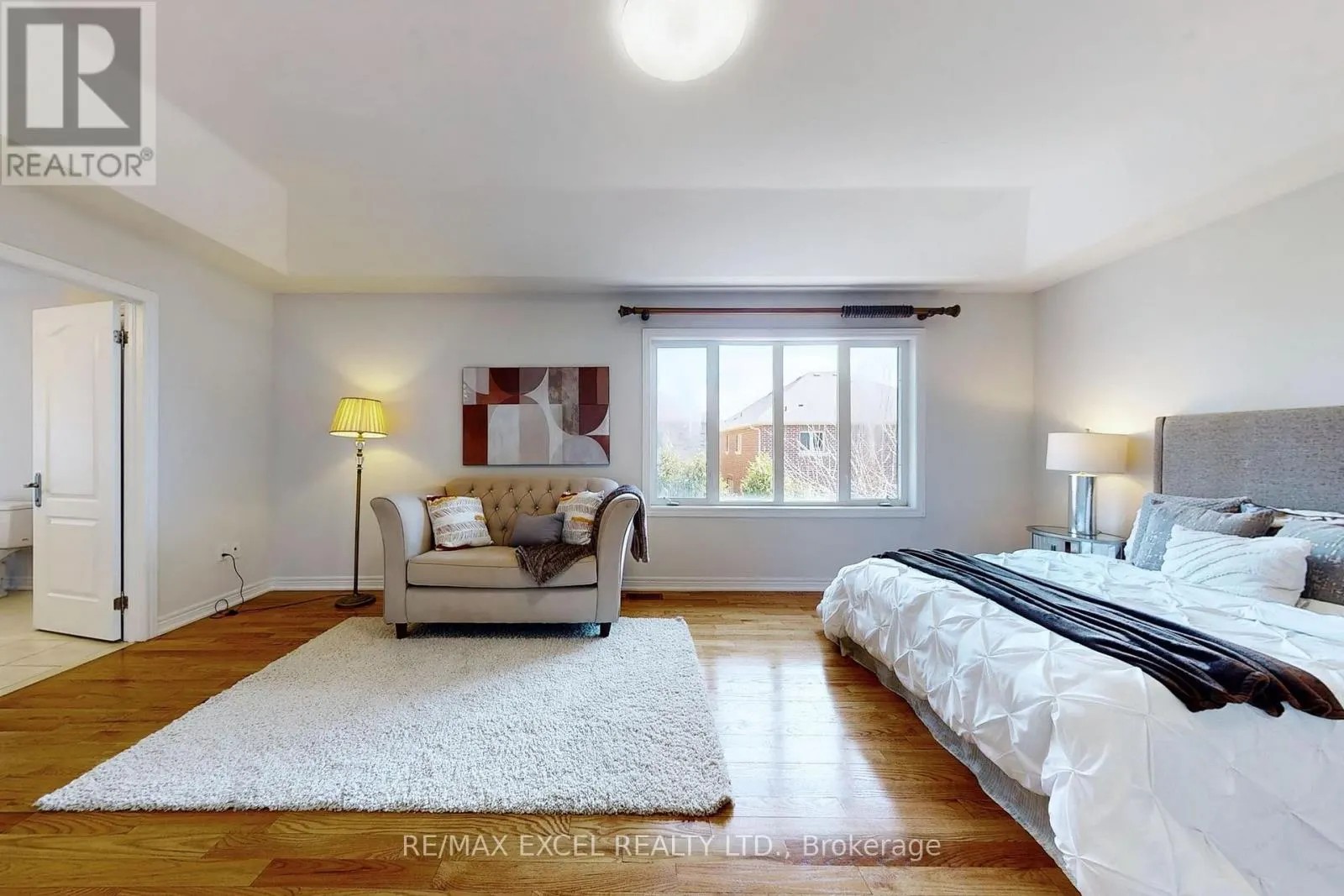 25 OAK AVENUE
