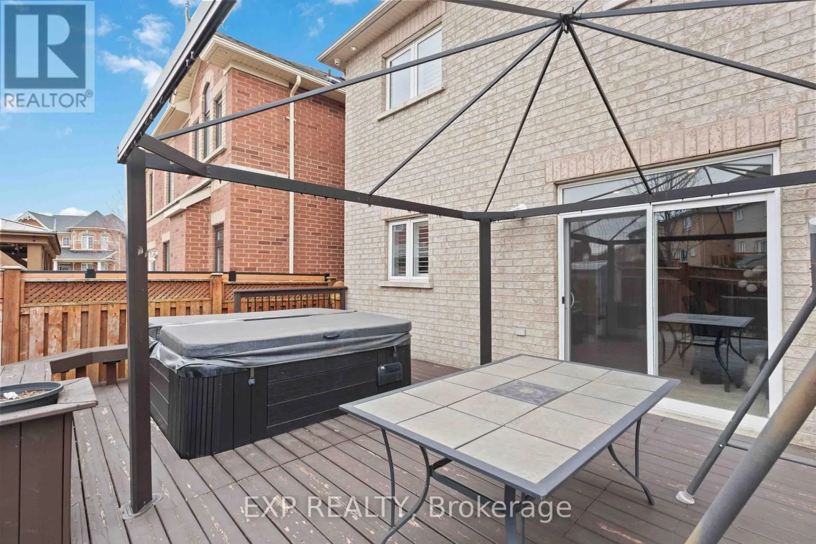 32 ALBERT ROFFEY CRESCENT