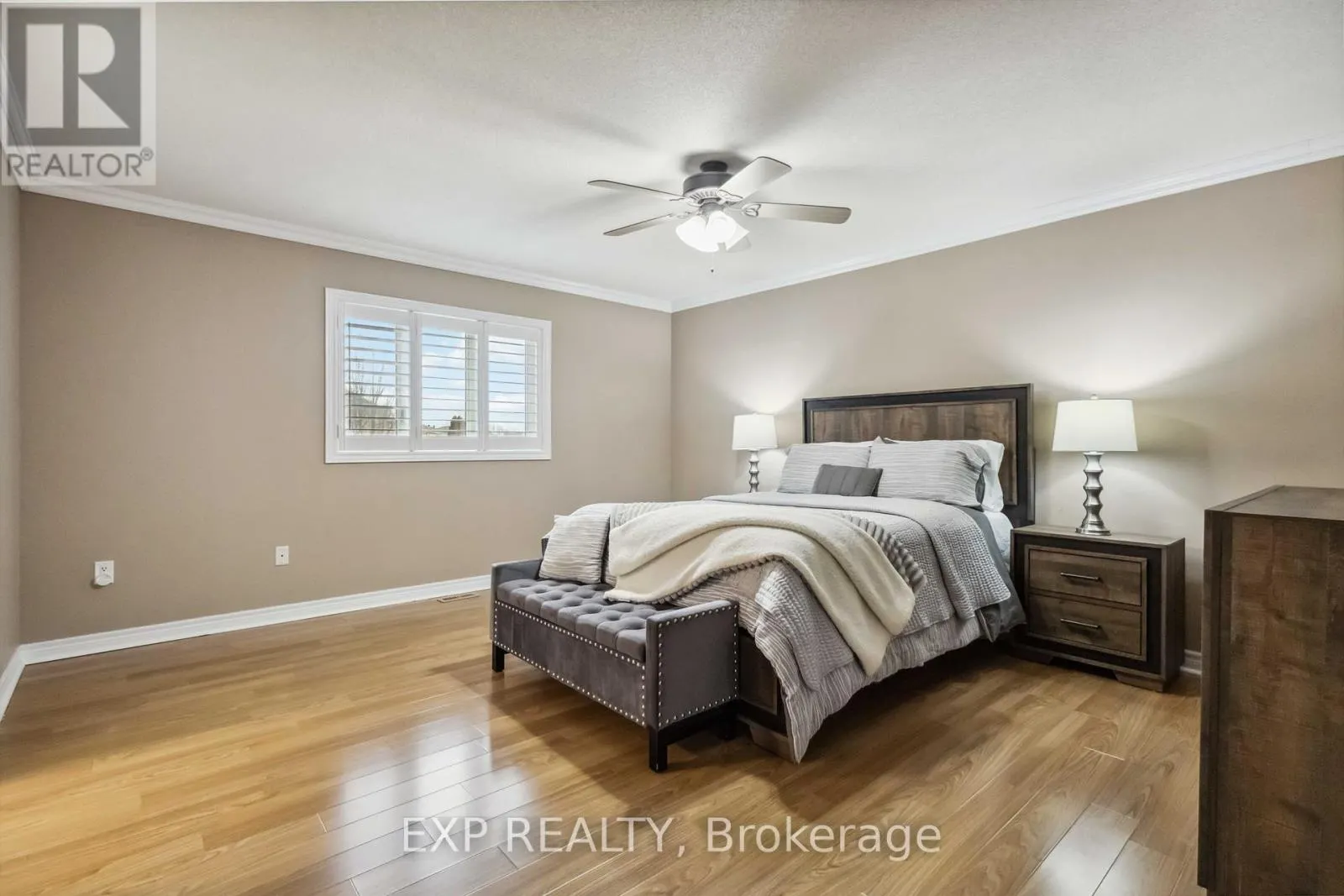 32 ALBERT ROFFEY CRESCENT