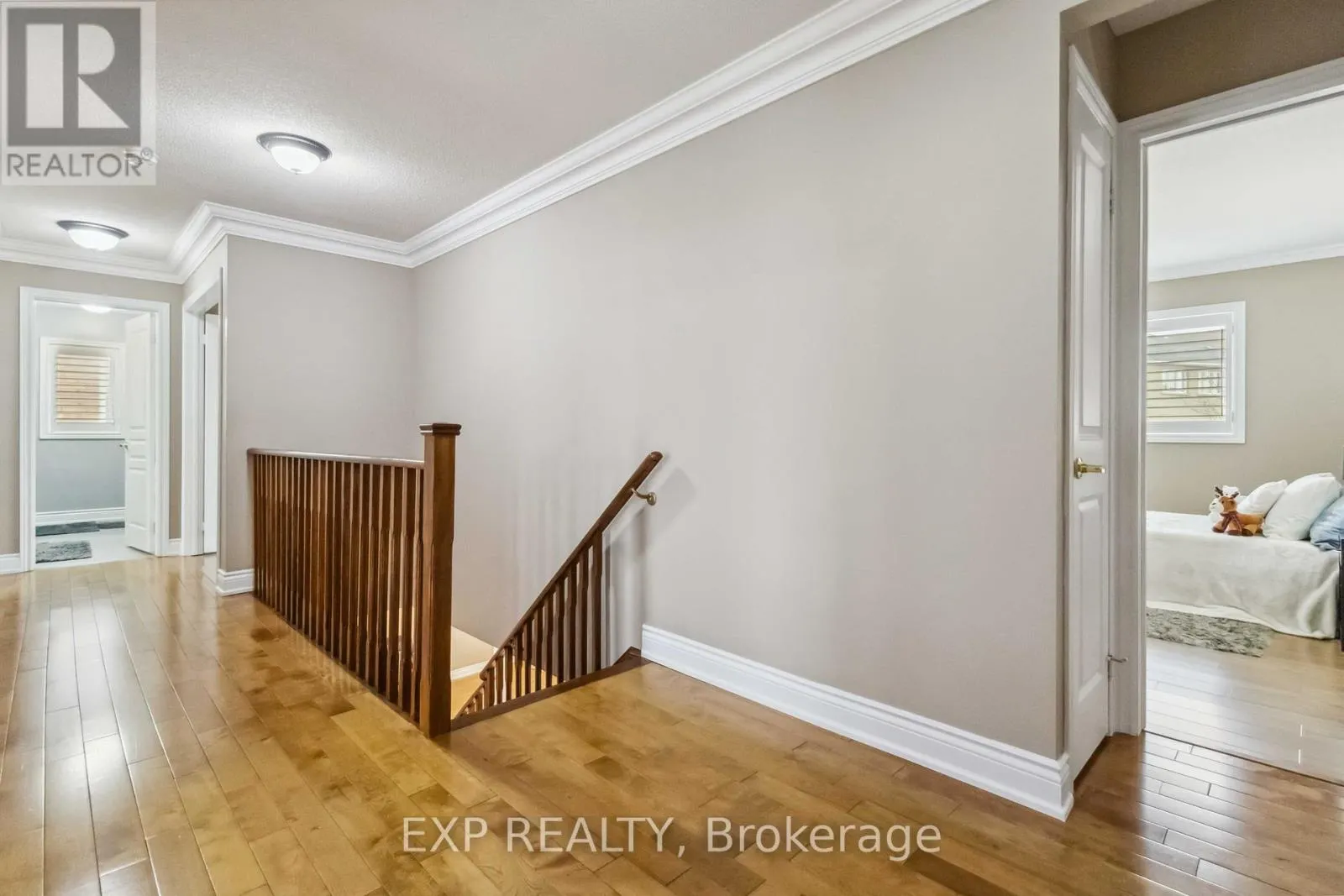 32 ALBERT ROFFEY CRESCENT