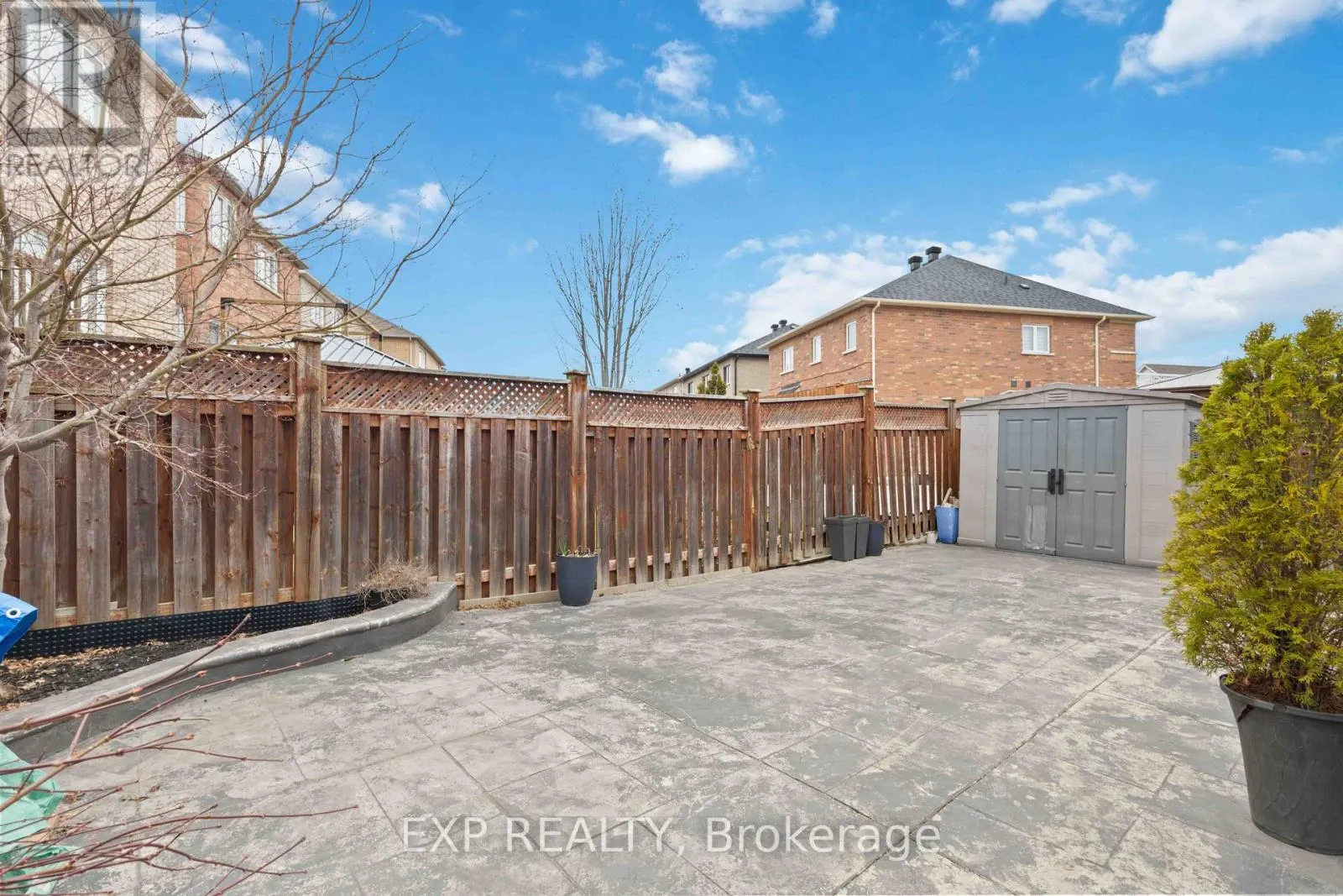 32 ALBERT ROFFEY CRESCENT