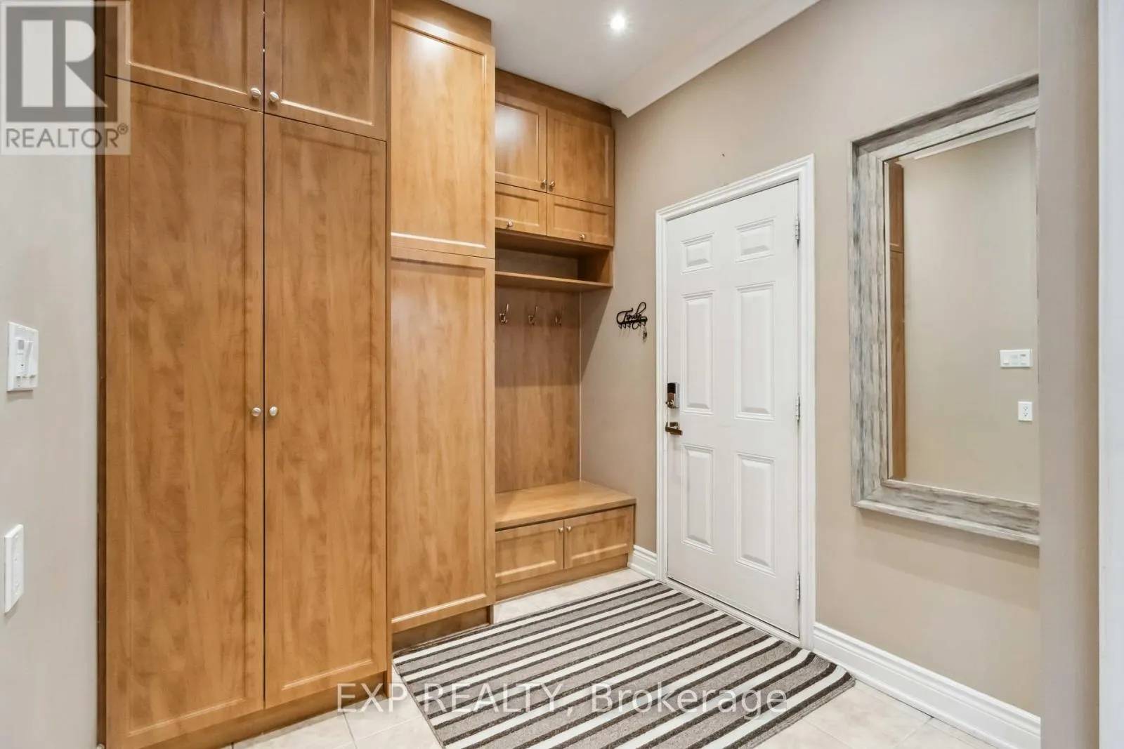 32 ALBERT ROFFEY CRESCENT