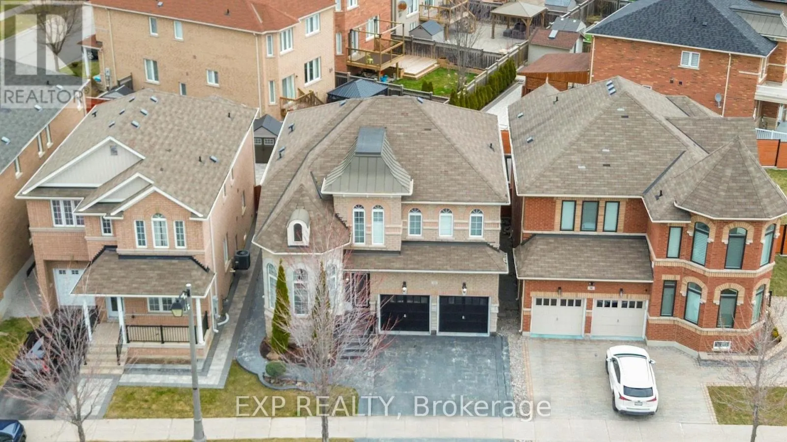 32 ALBERT ROFFEY CRESCENT