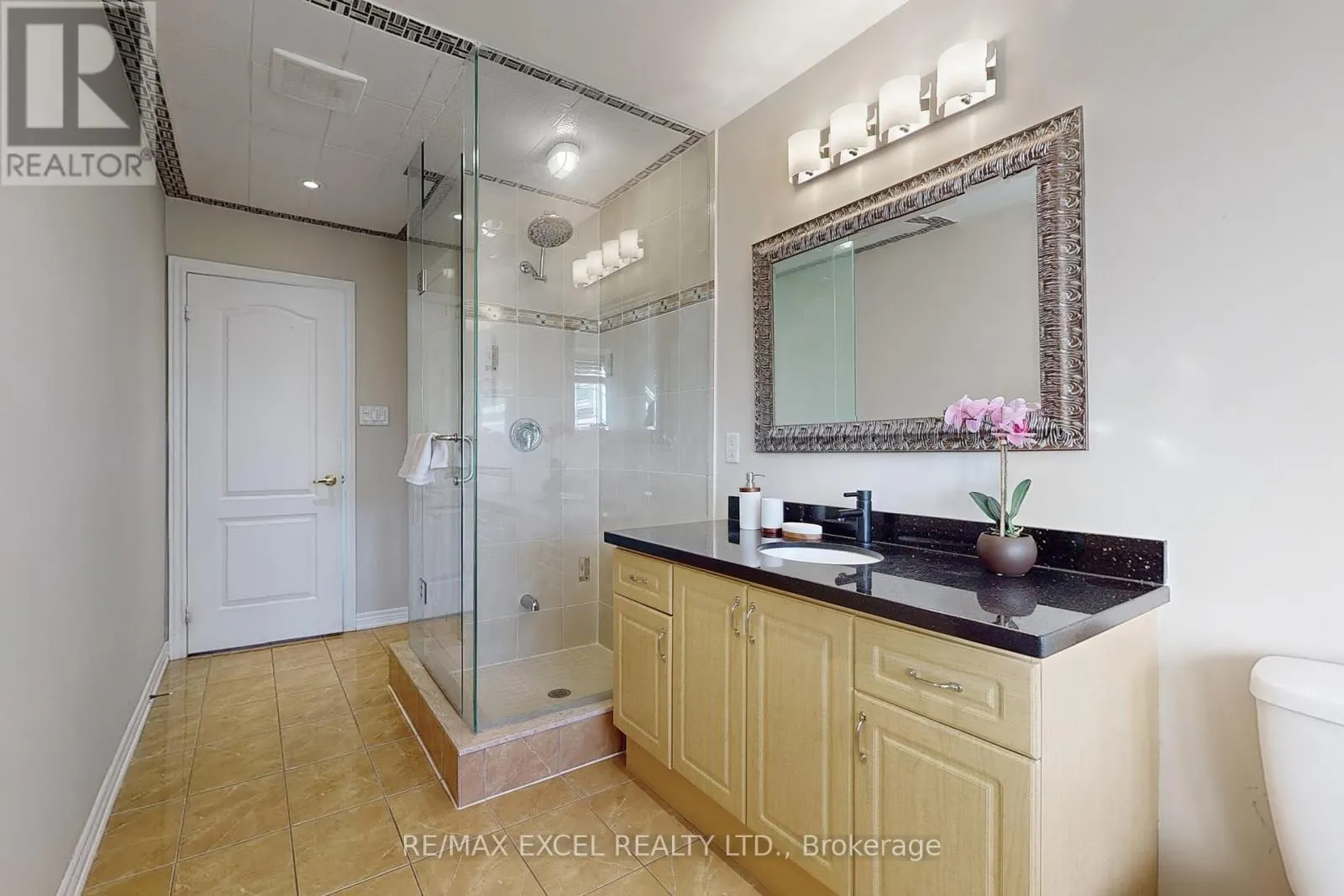 60 GORDON WEEDEN ROAD