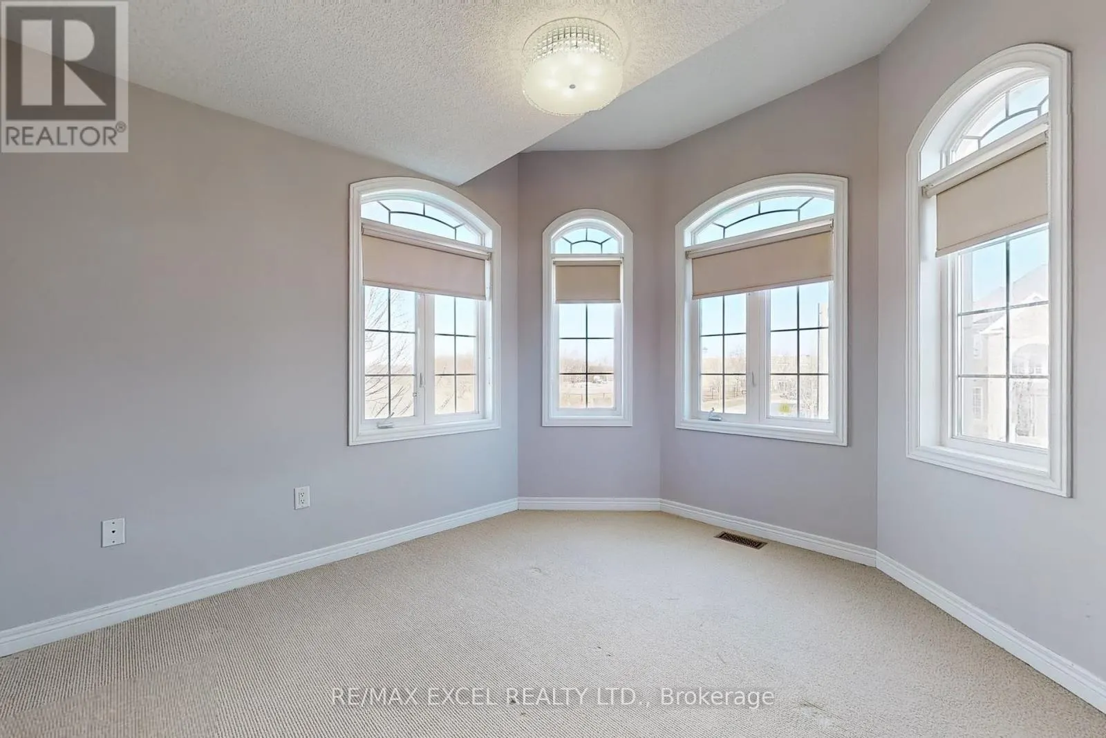 60 GORDON WEEDEN ROAD