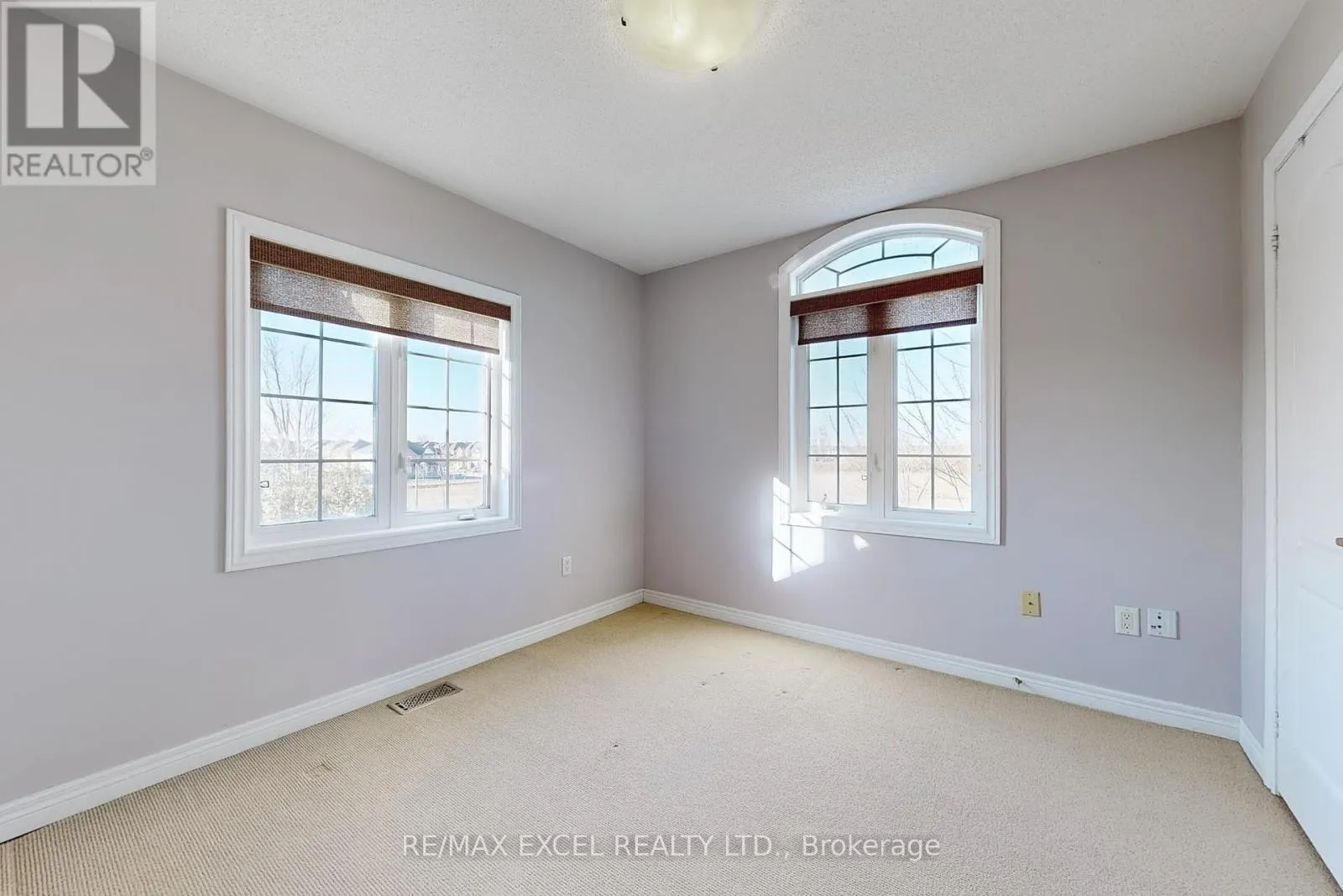 60 GORDON WEEDEN ROAD