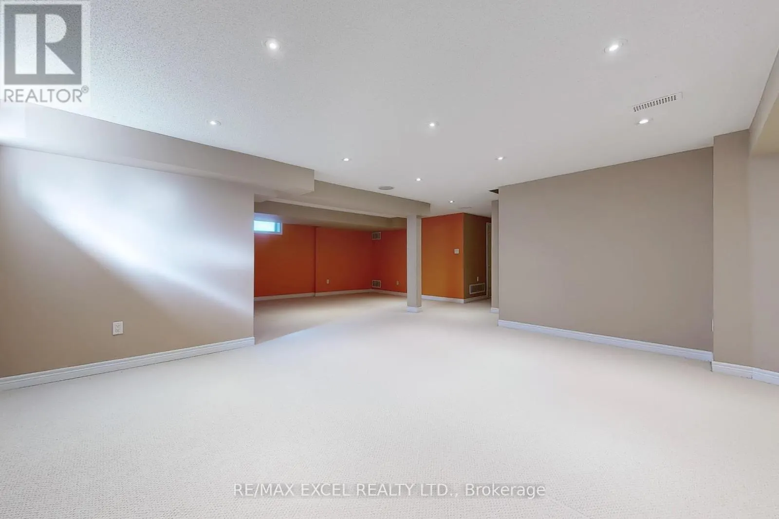 60 GORDON WEEDEN ROAD