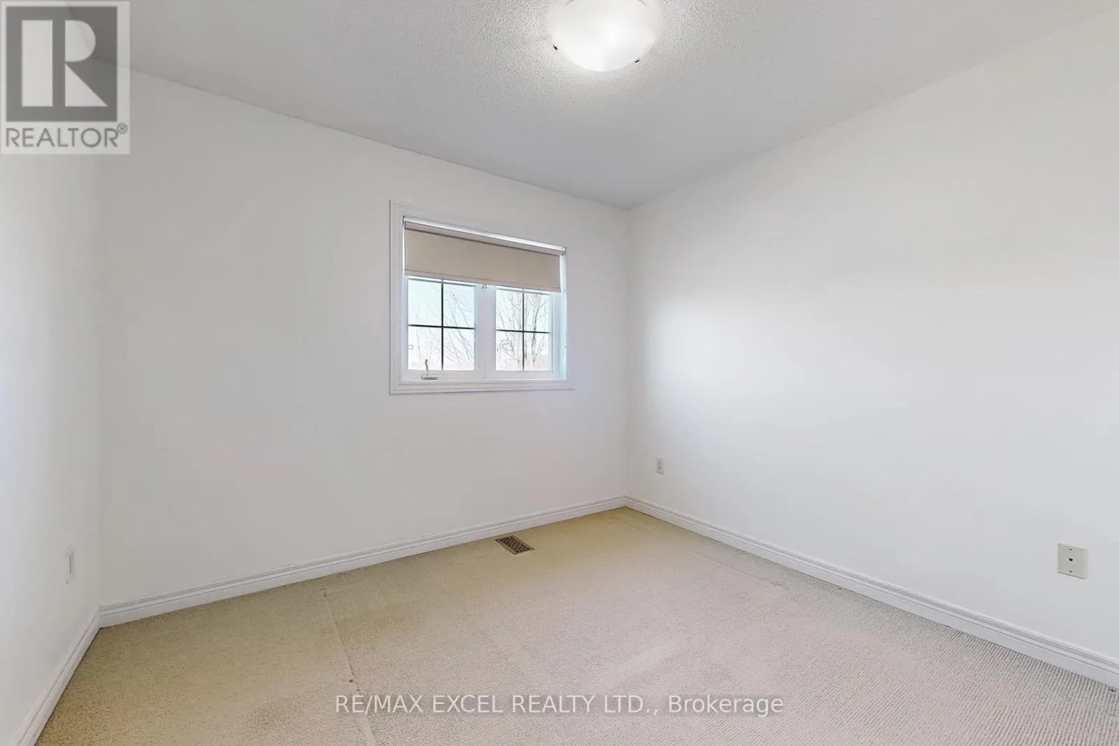 60 GORDON WEEDEN ROAD