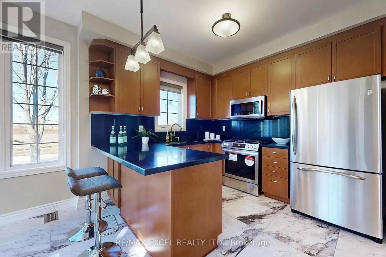 60 GORDON WEEDEN ROAD