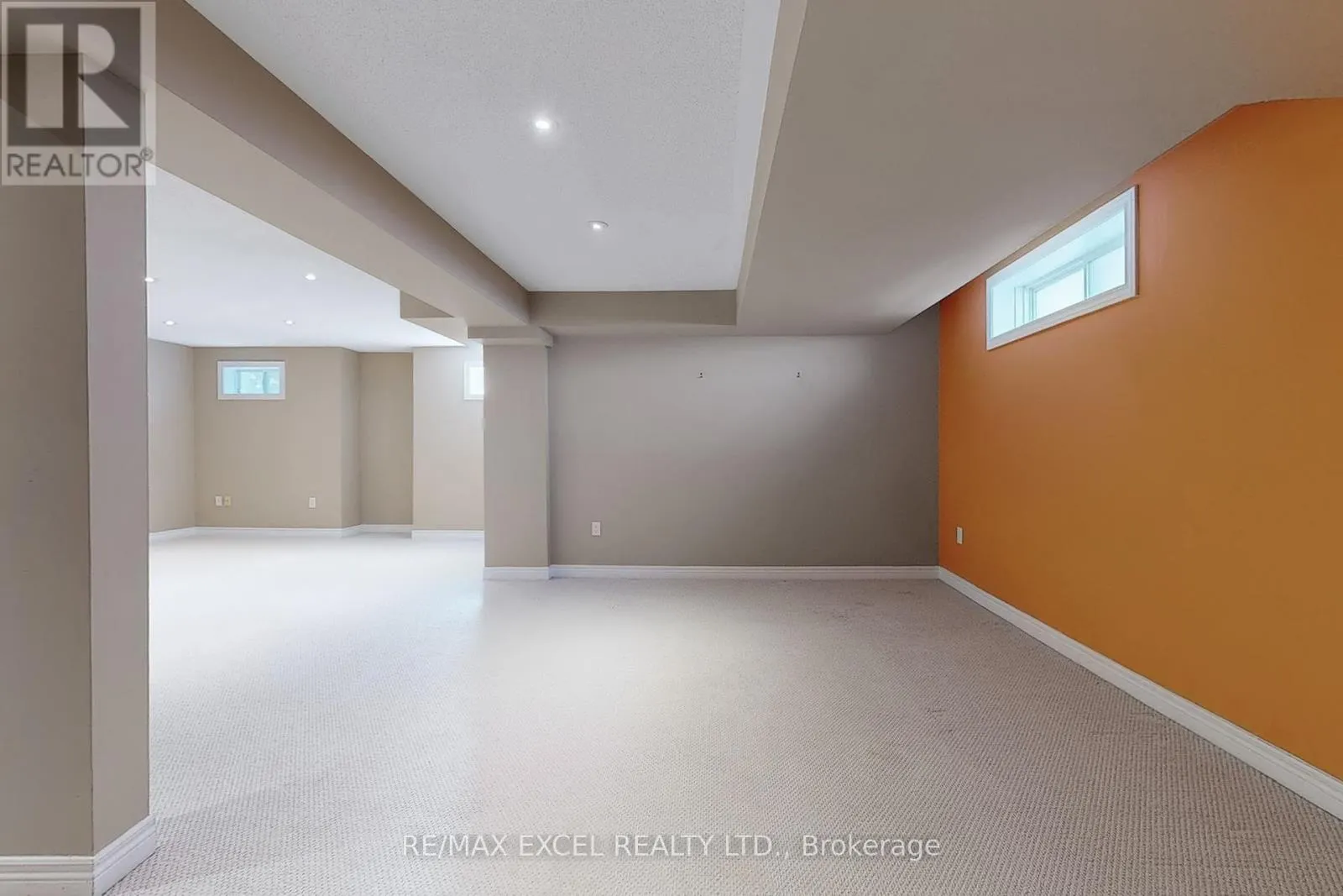60 GORDON WEEDEN ROAD