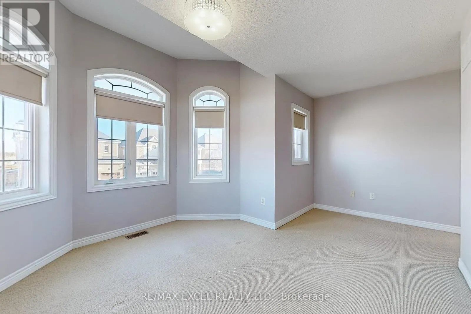 60 GORDON WEEDEN ROAD
