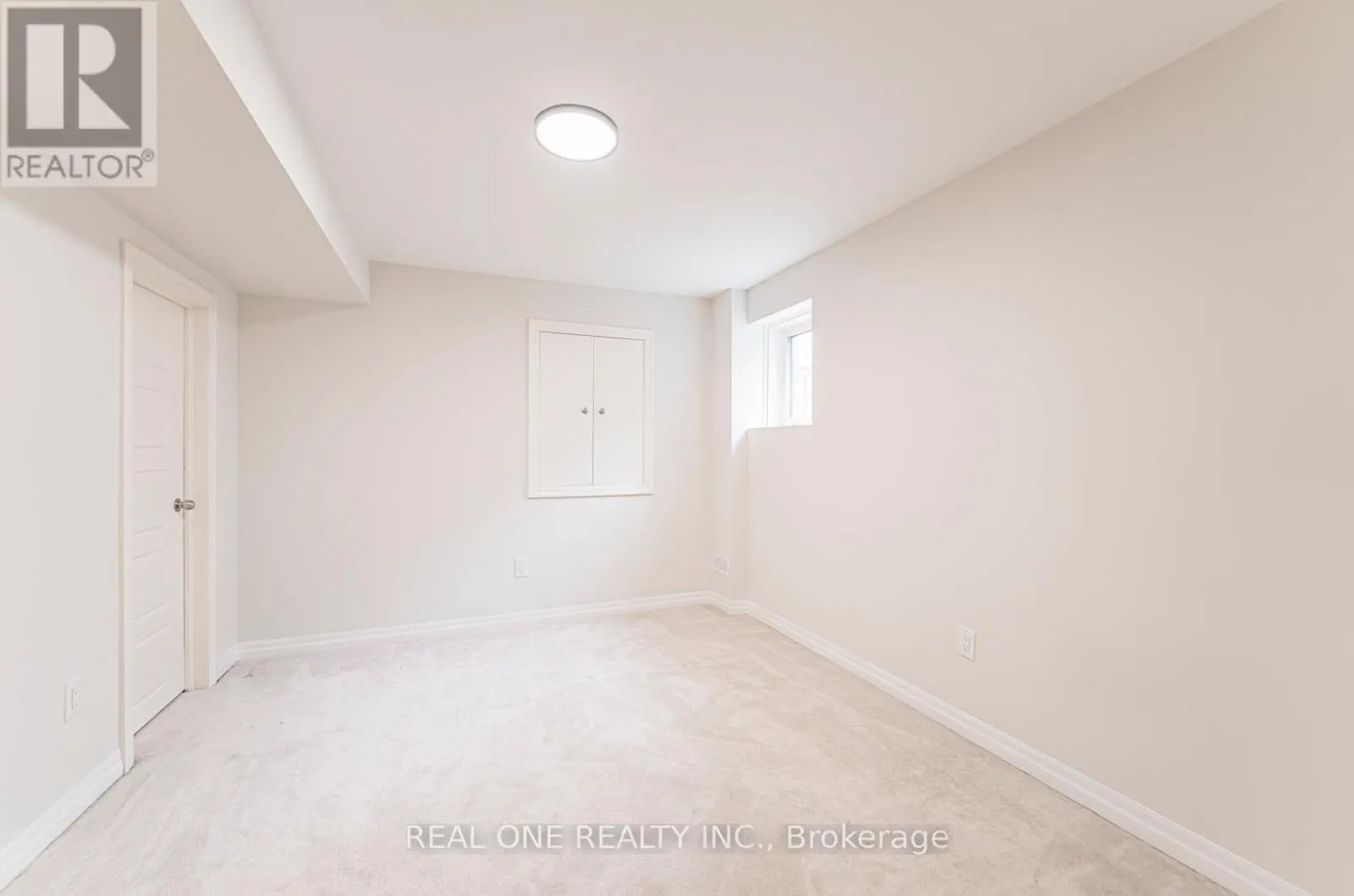 71 TANGO CRESCENT