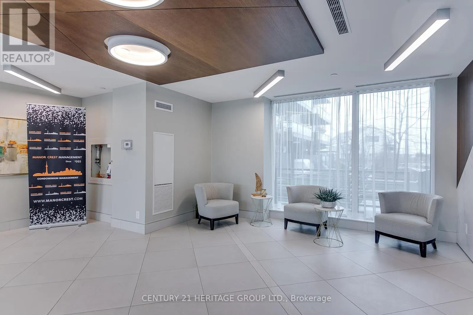 D406 - 333 SEA RAY AVENUE