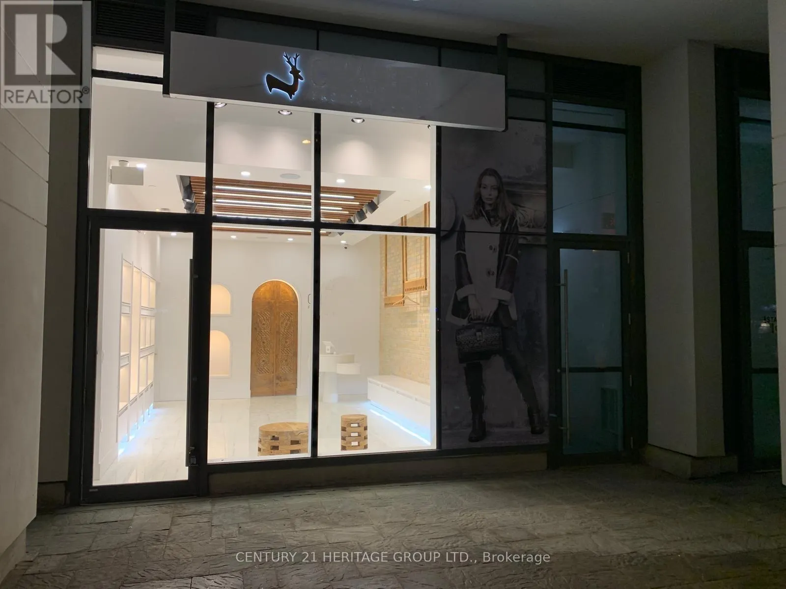 B3 - 9610 YONGE STREET