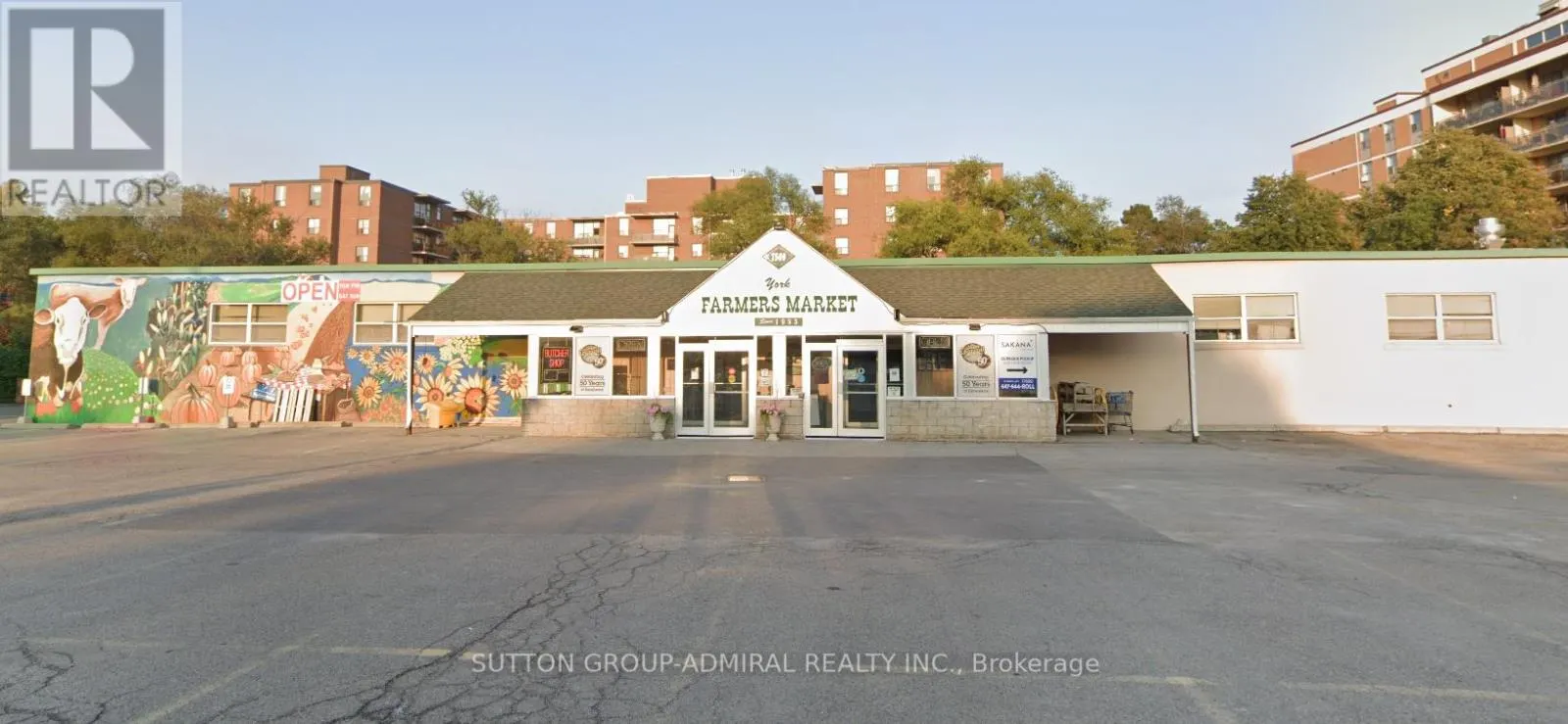 7509 YONGE STREET