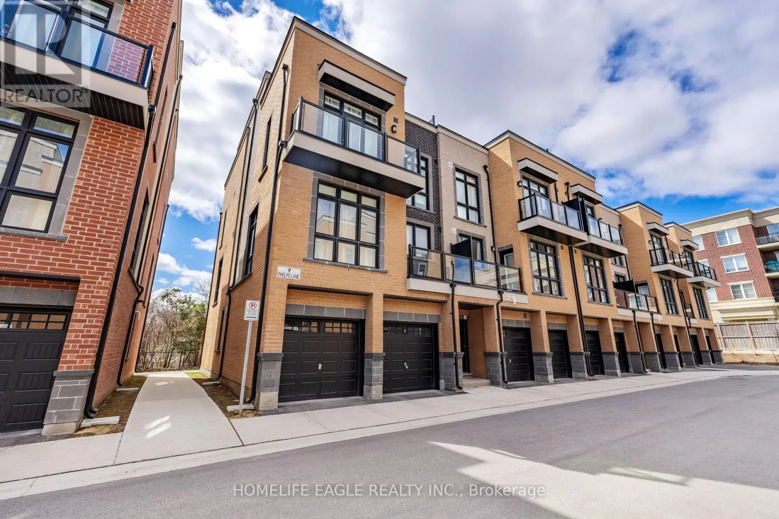 16 - 7 PHELPS LANE