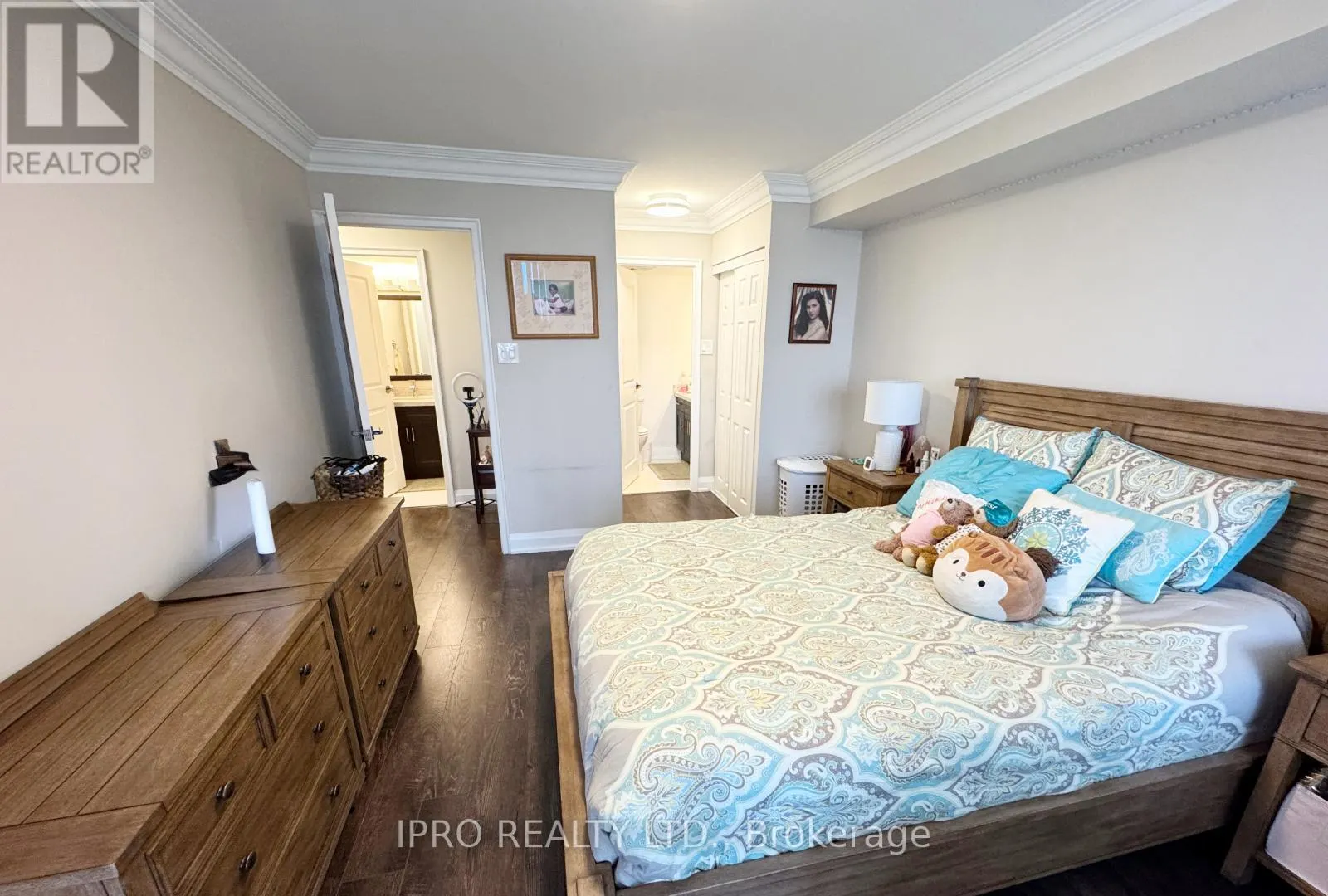 414 - 7420 BATHURST STREET