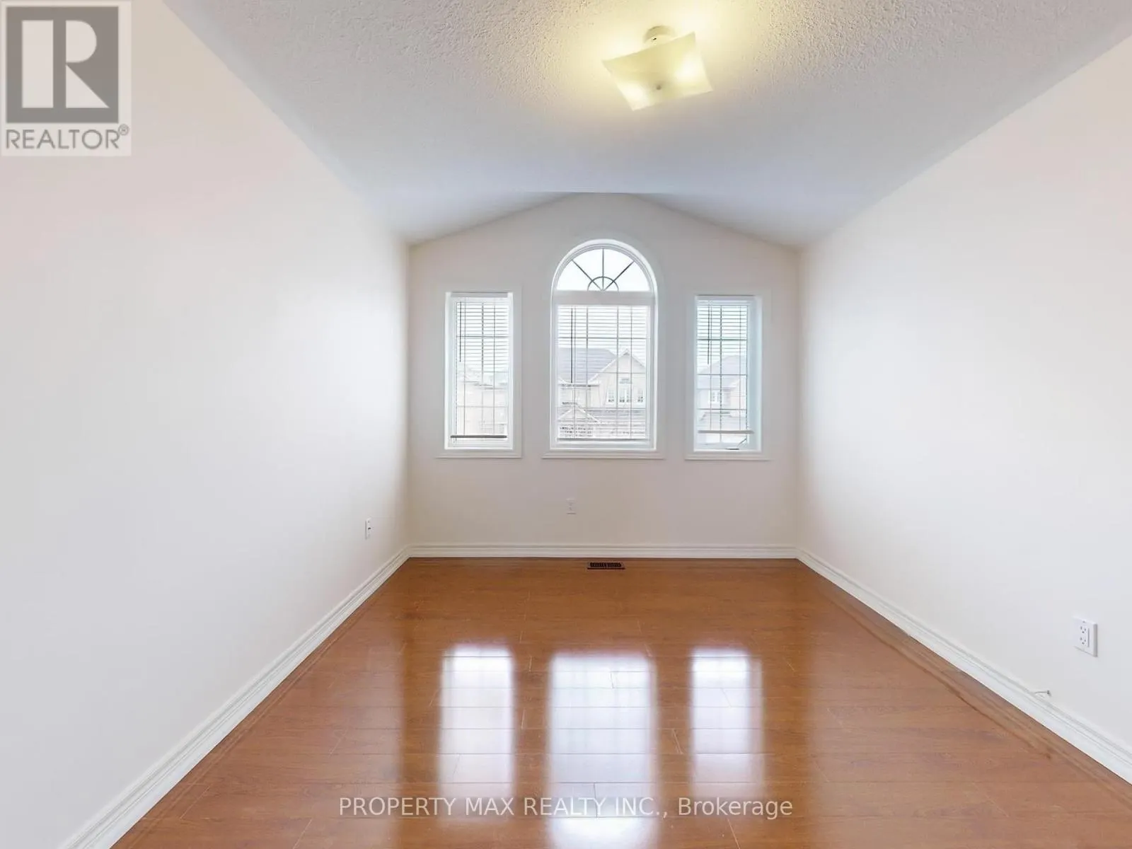 15 BERGER AVENUE