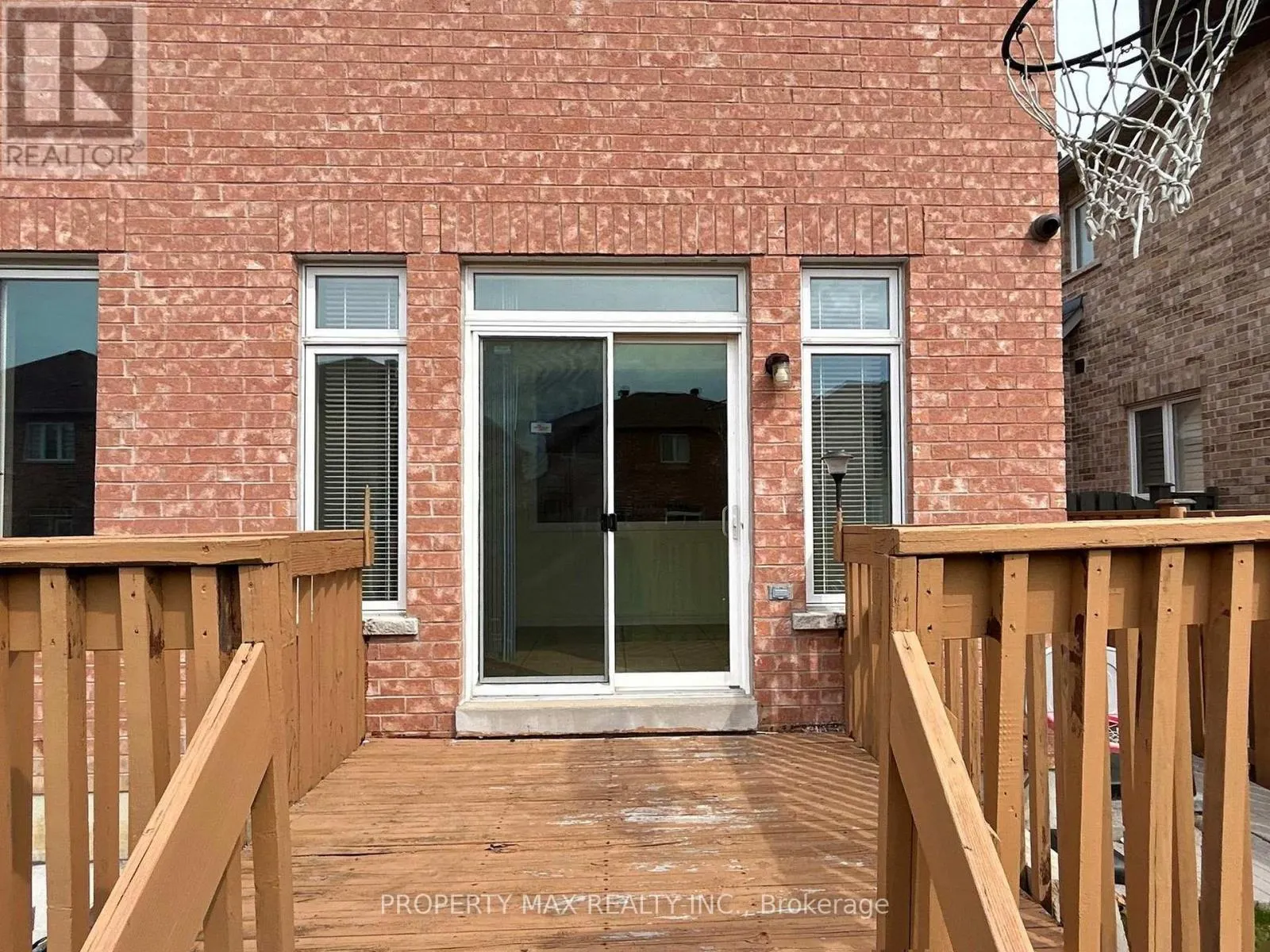 15 BERGER AVENUE