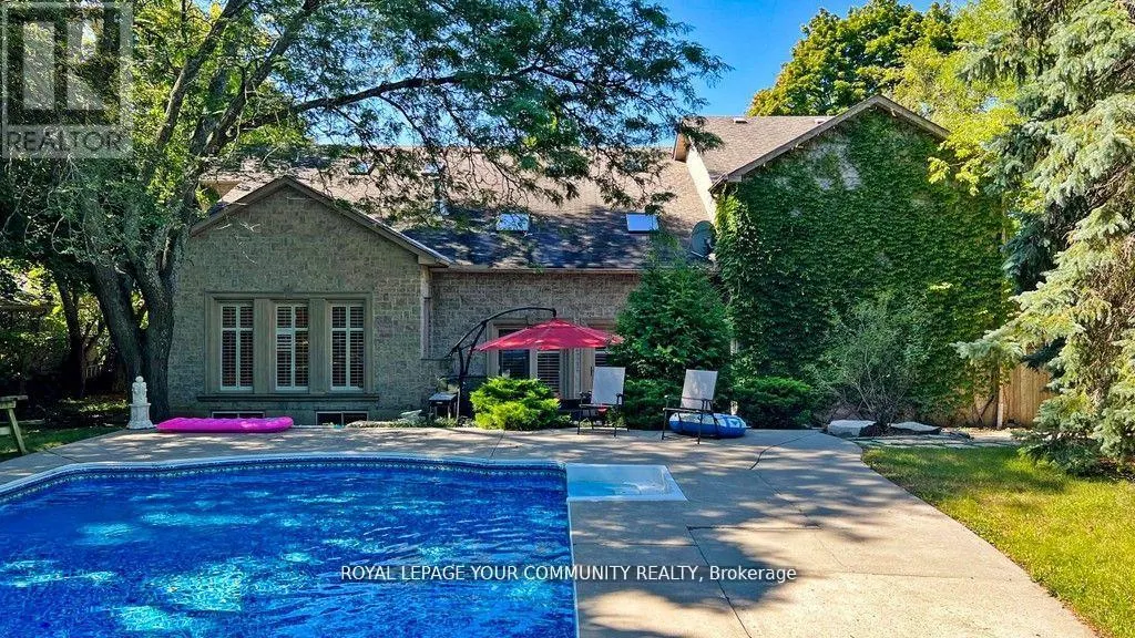 43 DENHAM DRIVE
