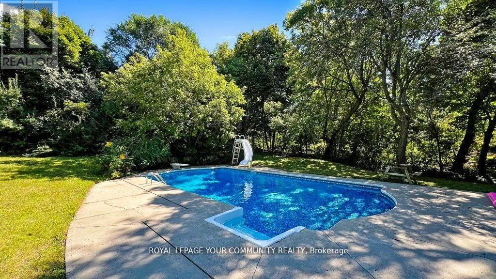 43 DENHAM DRIVE