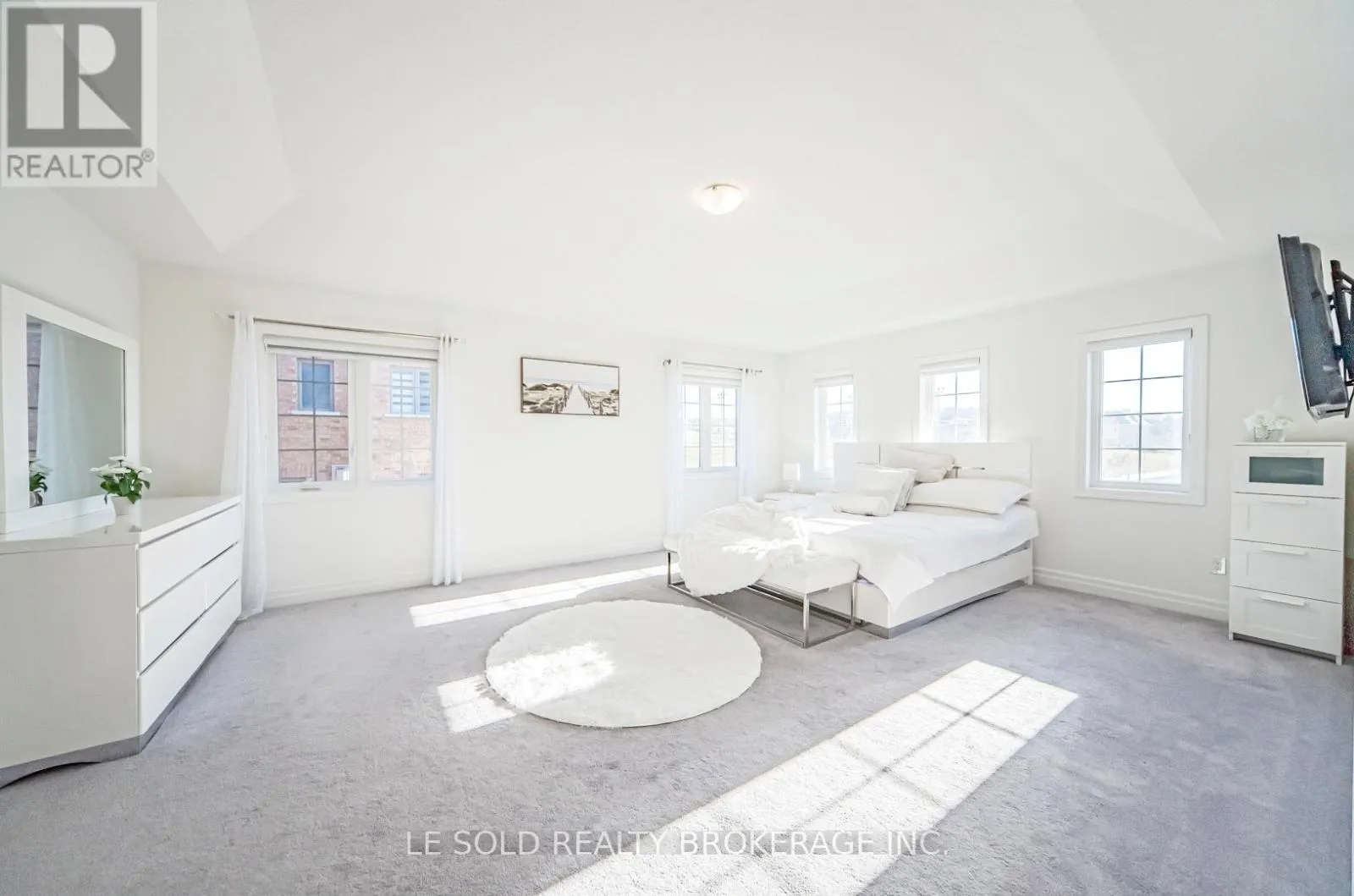 51 SPRUCE AVENUE