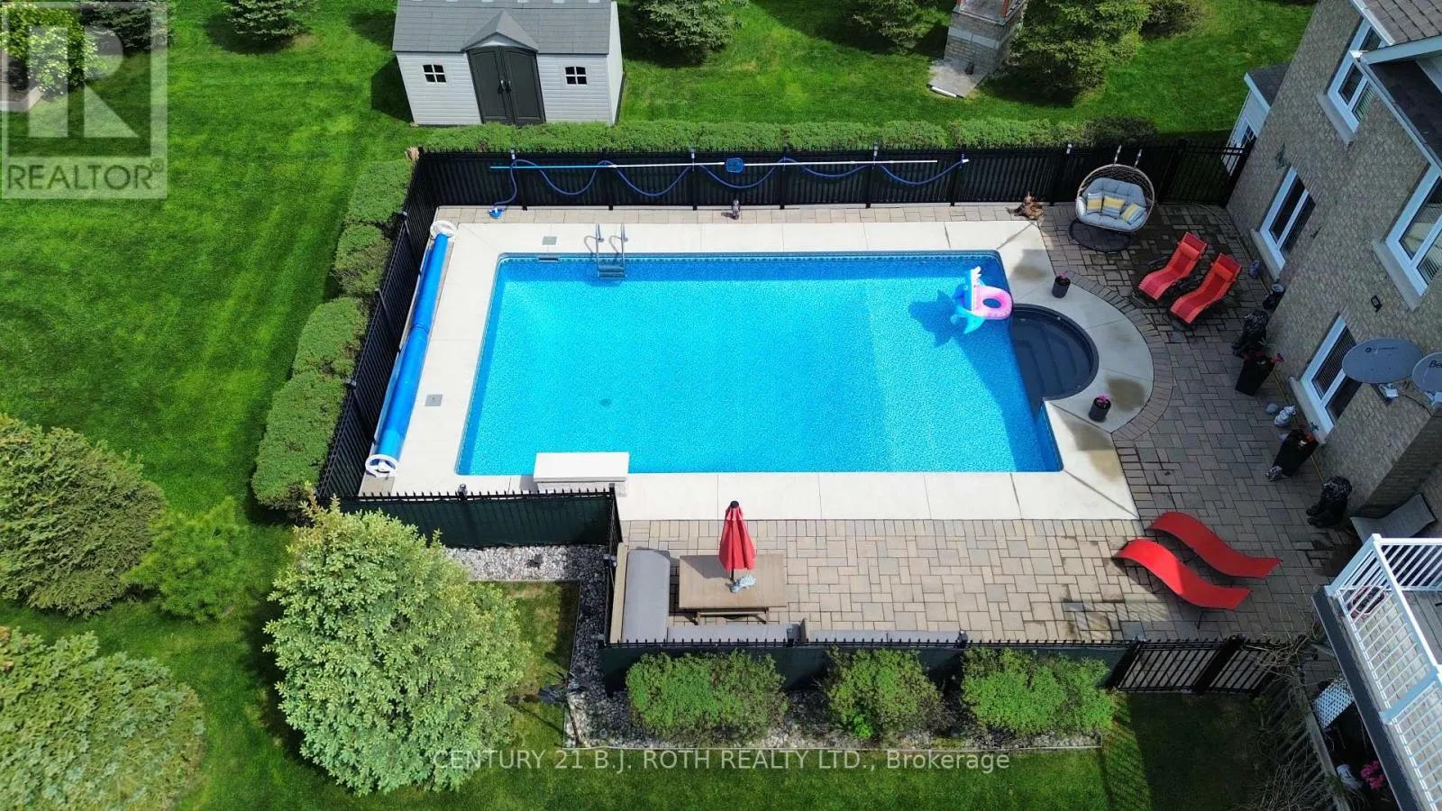 10 BROLLEY CRESCENT