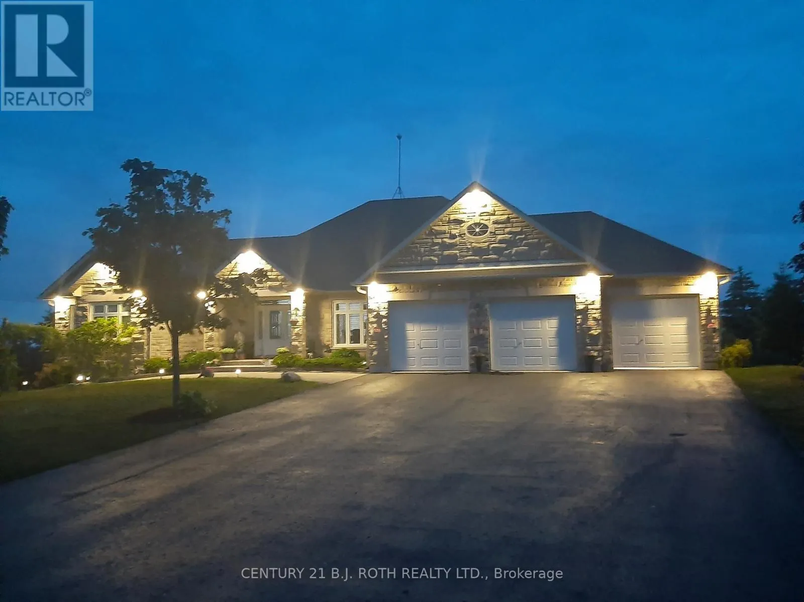 10 BROLLEY CRESCENT
