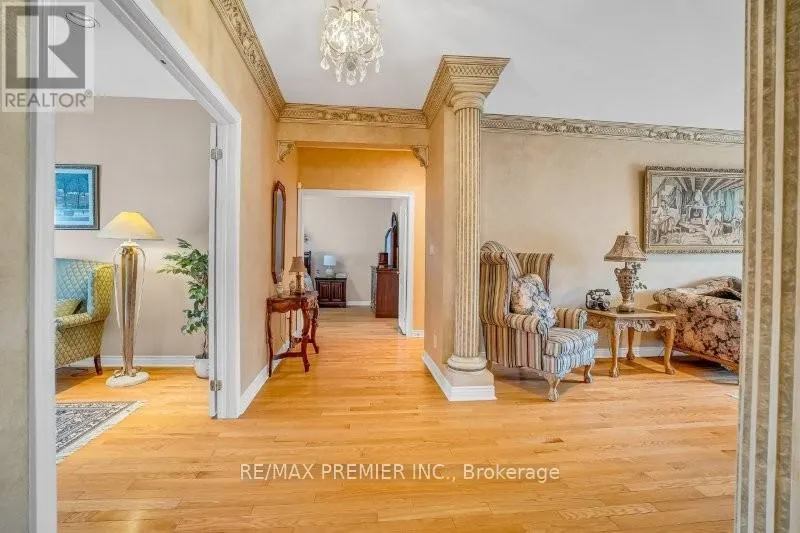 3 AVRO ROAD