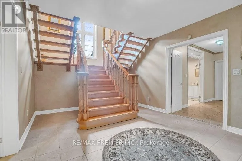 3 AVRO ROAD